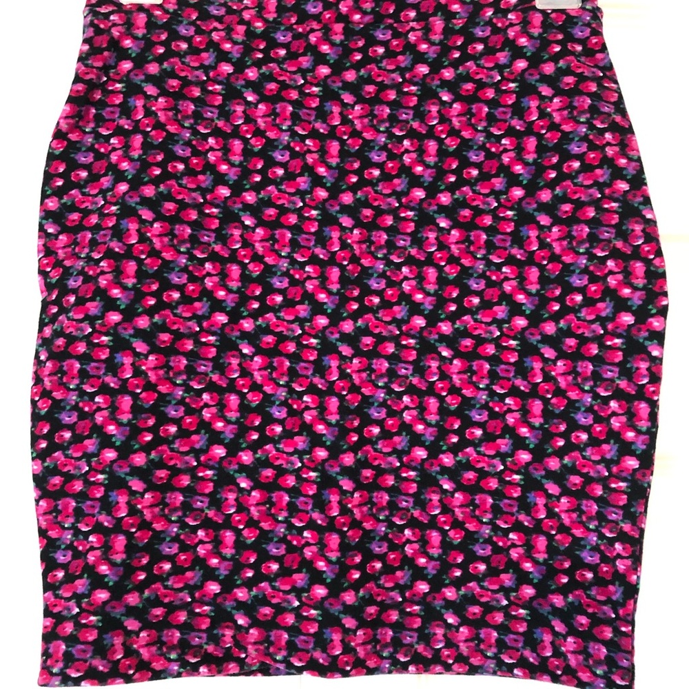 Lily White Body-con Floral Print Miniskirt